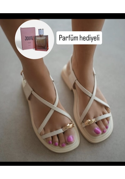 Veseo Gold Detaylı Çapraz Bantlı Kadın Sandalet Açık Bej + Parfüm