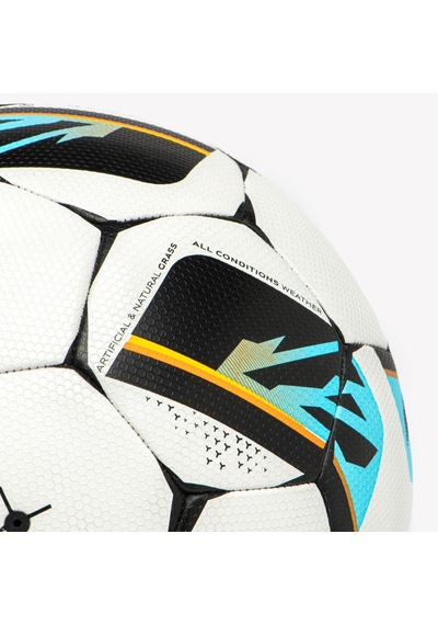 Kıpsta Futbol Topu - 5 Numara - Beyaz - Club Ball Resist Fıfa Çok Renkli