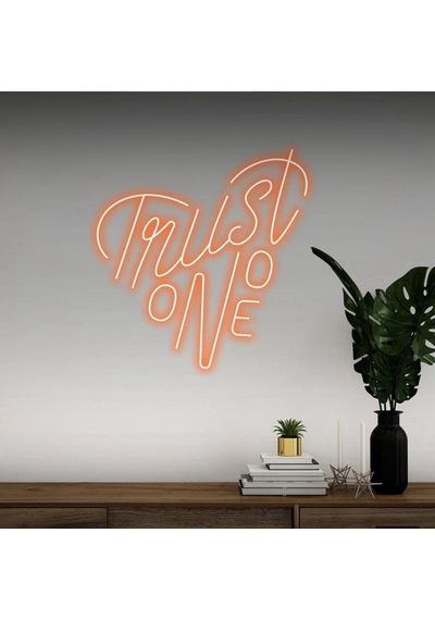 Trust No One Yazılı Neon Tabela Turuncu