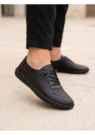Beren Hakiki Deri Siyah Kadın Yürüyüş Ayakkabı Lazer Delikli Ortopedik Taban Elastik Bağcıklı Comfort Sneaker