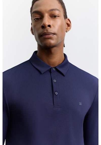 Avva Erkek Lacivert Polo Yaka Düğmeli Teknik Kumaş Uzun Kol Basic Regular Fit T-shirt A62y1014