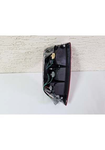 Nissan Navara Sağ Arka Stop Lambası Duylu Sıfır 2006-2014