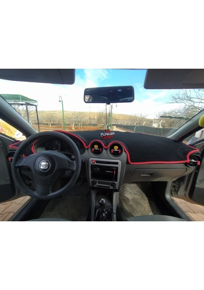 Seat Cordoba 2001-2008 Modellerine Uyumlu Torpido Koruma Halısı Kenar Renk Kırmızı