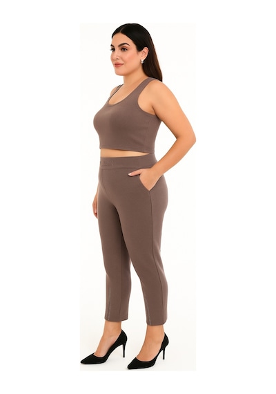 Büyük Beden Lastikli Yüksek Bel Taşlı Mom Likralı Taş Deri Detaylı Kışlık Kaşe Kadın Pantolon Vizon Büyük Beden Lastikli Yüksek Bel Taşlı Mom Likralı Taş Deri Detaylı Kışlık Kaşe Kadın Pantolon Vizon