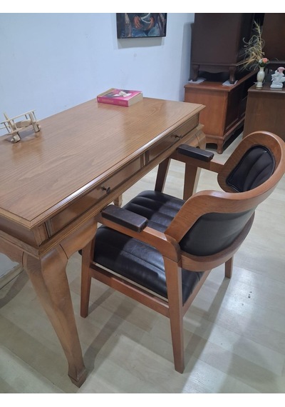 Çalışma Masa Klasik Alt St 90630 Dilimli Sandalye Lüks Klasik Ceviz Renk Model Kahverengi Çalışma Masa Klasik Alt St 90630 Dilimli Sandalye Lüks Klasik Ceviz Renk Model Kahverengi