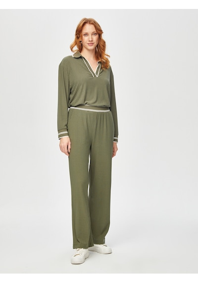Faik Sönmez Relax Çizgili Ribana Detaylı Wide Leg Örme Pantolon 69767 U6976754 Haki Faik Sönmez Relax Çizgili Ribana Detaylı Wide Leg Örme Pantolon 69767 U6976754 Haki