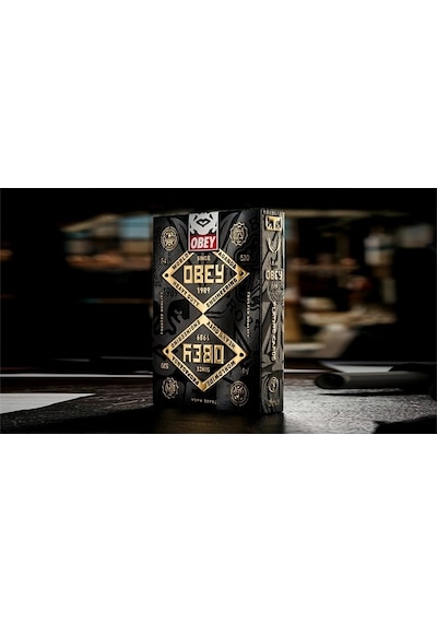 Theory11 Obey Gold Edition Premium Oyun Kağıdı İskambil Kartları Destesi