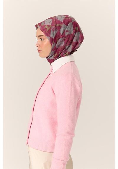 Silk Home İnce Pamuk Soft Eşarp Pastel Pembe-gri Desenli Kaymaz Dokulu Tok Duruşlu 90x90 Çok Renkli