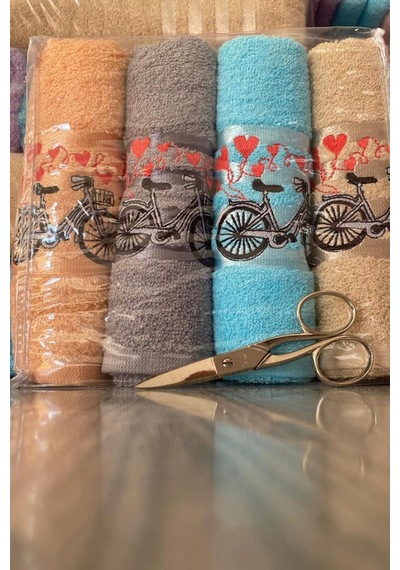 Happy Bicycle 4lü Nakışlı Çeyizlik Havlu Takımı Çok Renkli