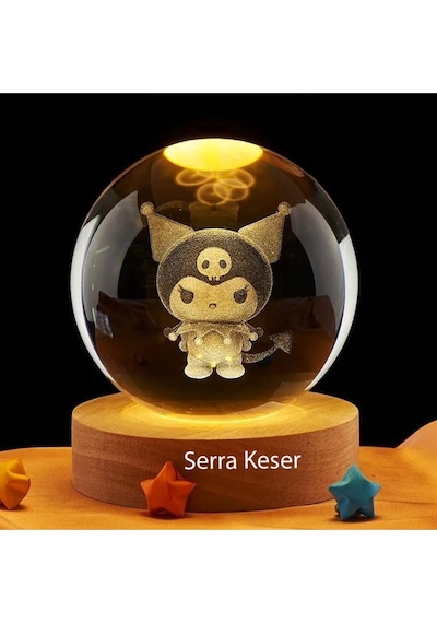 Kişiye Özel Işıklı Ahşap Kaideli Kuromi Cam Küre 8cm 6cm