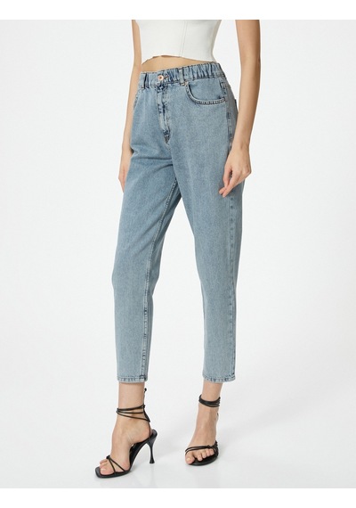 Koton Beli Lastikli Mom Fit Jean Rahat Kesim Pamuklu Cepli - Mom Jeans Açık İndigo 4sal40190md 4SAL40190MDLGT Açık İndigo Koton Beli Lastikli Mom Fit Jean Rahat Kesim Pamuklu Cepli - Mom Jeans Açık İndigo 4sal40190md 4SAL40190MDLGT Açık İndigo