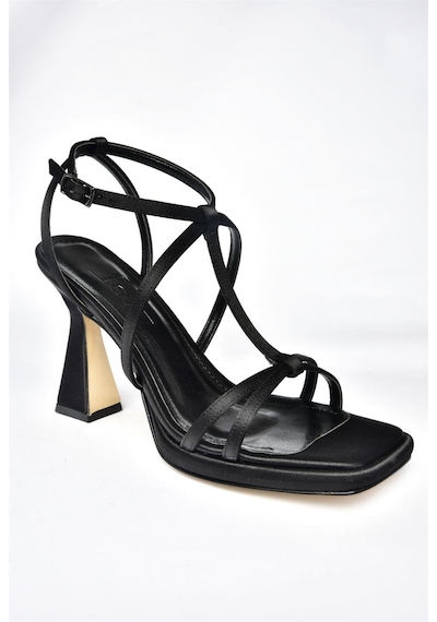 Fox Shoes P569213304 Siyah Saten Kumaş Kalın Topuklu Kadın Ayakkabı Siyah