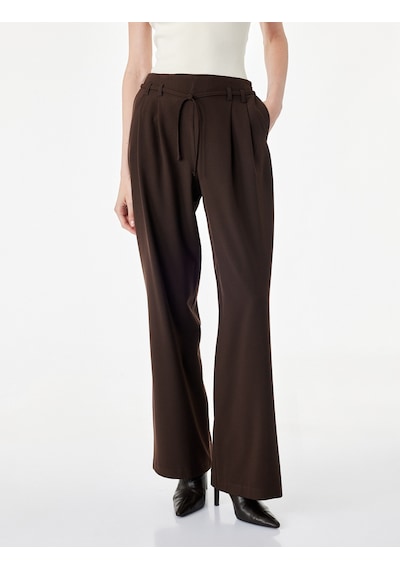 Koton Beli Bağlamalı Kemerli Cepli Straight Bol Düz Paça Pileli Pantolon Kahverengi 7wak40004pw Kahve Koton Beli Bağlamalı Kemerli Cepli Straight Bol Düz Paça Pileli Pantolon Kahverengi 7wak40004pw Kahve
