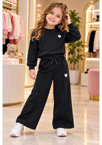 New Kids Kız Çocuk Takım Uzun Kol 3 İp Şrd Kalp Baskı Cepli Bol Paça Fiyonk Detaylı Takım Syh-91275 Siyah New Kids Kız Çocuk Takım Uzun Kol 3 İp Şrd Kalp Baskı Cepli Bol Paça Fiyonk Detaylı Takım Syh-91275 Siyah