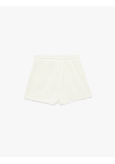 Koton Rahat Kalıp Viskon Karışımlı Beli Bağcıklı Mini Spor Şort Ekru 6sak40055nk Ekru Koton Rahat Kalıp Viskon Karışımlı Beli Bağcıklı Mini Spor Şort Ekru 6sak40055nk Ekru