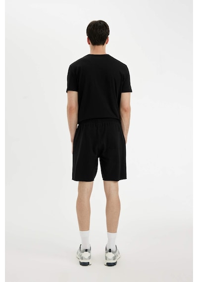 DeFacto Slim Fit Dar Kesim Dar Paça Cepli Basic Düz Şort B8673AX24SMBK81