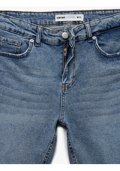 Koton Katlamalı Paça Cep Detaylı Pamuklu Slim Fit Jean Şort Orta İndigo 5sam40191nd İndigo Koton Katlamalı Paça Cep Detaylı Pamuklu Slim Fit Jean Şort Orta İndigo 5sam40191nd İndigo