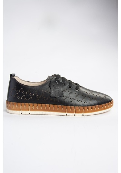 Fox Shoes P555004703 Siyah Bağcıklı Hakiki Deri Günlük Kadın Ayakkabı Siyah-hakiki Deri Siyah Fox Shoes P555004703 Siyah Bağcıklı Hakiki Deri Günlük Kadın Ayakkabı Siyah-hakiki Deri Siyah