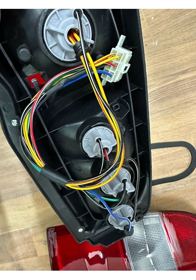 Toyota Hiace Stop Lambası Sağ Sol Set 2000-2008