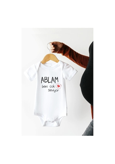 Hediyenza Ablam Beni Çok Seviyor Özel Tasarım Bebek Zıbın Pamuklu Çıtçıtlı Body Beyaz