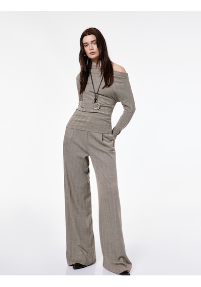 Koton Koton X Şahika Ercümen - Slim Fit Uzun Kollu Asimetrik Yaka Açık Omuz Bluz Kahverengi Çizgili 6wak80363ek Kahve Çizgili