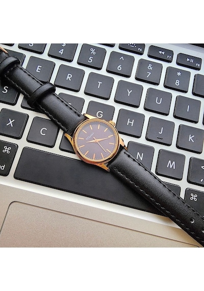 Retro Kadın Kol Saati, Vintage Minimal, Rose Gold Renk, Çizgili Kadran, Koyukahverengi Kordon Rose Gold Siyah Kordon Altın