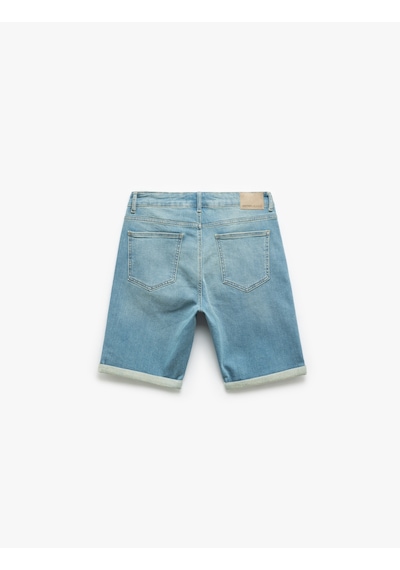 Koton Katlamalı Paça Bermuda Slim Fit Denim Şort Açık İndigo 5sam40003ıd Açık İndigo Koton Katlamalı Paça Bermuda Slim Fit Denim Şort Açık İndigo 5sam40003ıd Açık İndigo