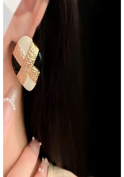 Kadın Küpe Özel Seri İthal Gold İşleme Siyah Beyaz Vintage Küpe Çok Renkli