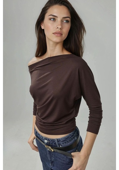 Hiccup Asimetrik Yaka Uzun Kollu Esnek Örme T-shirt Koyu Mocha Kahve