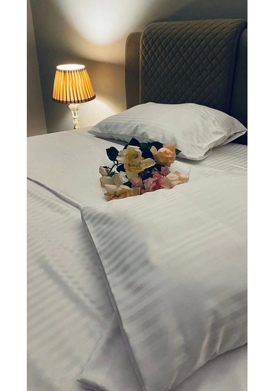 Otel Tipi Yastık Kılıfı,10 Adet 50x70, 83 Tel Çizgili Saten Beyaz