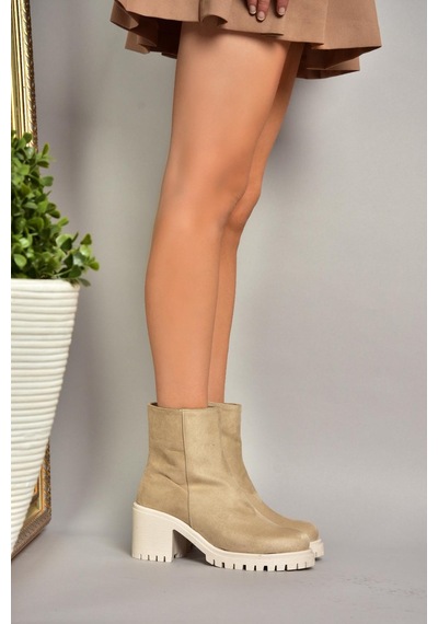Fox Shoes T726911102 Bej Süet Kalın Topuklu Kadın Bot Bej