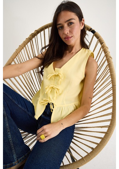 Shade Kadın V Yaka Fiyonk Detaylı Müslin Peplum Bluz G28-4883 60283356 - Limon Sarısı Çok Renkli