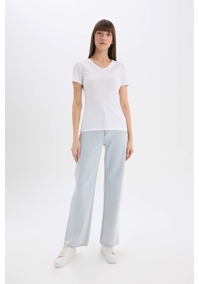 DeFacto 	Slim Fit Dar Kesim V Yaka Ribana Basic Düz Kısa Kollu Beyaz Tişört I1080AZ25SPWT34