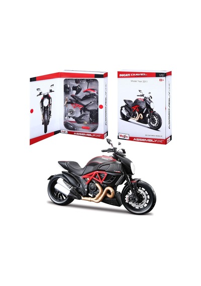 Maisto Ducati Diavel Carbon Model Kit Motosiklet 1/12 39196