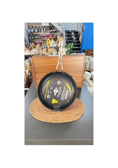Safinox 26 Cm Titanyum Metal Tek Kulplu Tava Siyah - 673283731 Siyah