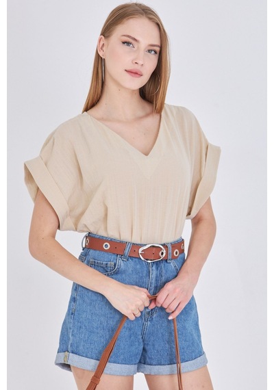 Armonika Kadın Krem V Yaka Yanları Yırtmaçlı Arkası Uzun Duble Kol Detaylı Oversize Bluz Arm-24y001074 Armonika Kadın Krem V Yaka Yanları Yırtmaçlı Arkası Uzun Duble Kol Detaylı Oversize Bluz Arm-24y001074
