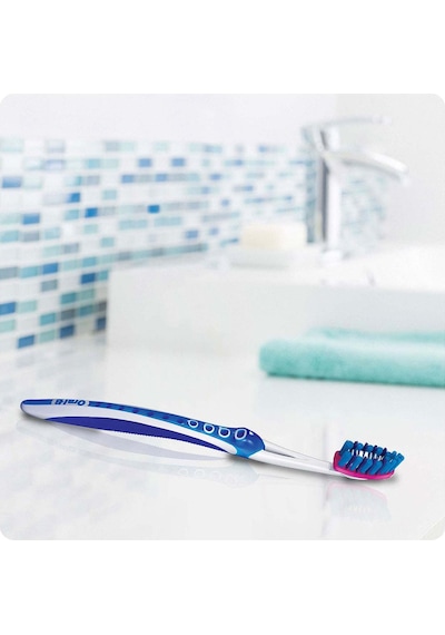 Oral-B Diş Fırçası Pro-Flex 3 Boyutlu Beyazlık Luxe 40 Orta