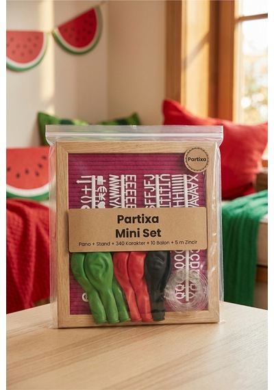 Karpuz Temalı 1 Yaş Doğum Günü Süsleme Mini Set Koyu Fuşya Keçe Yazı Panosu Standlı Balon Zincirli Meyve Konsepti
