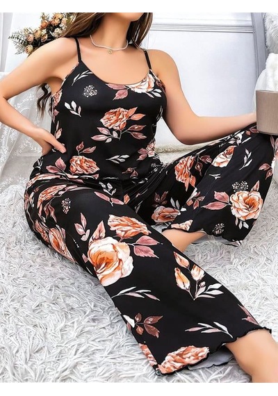 Majeur Closet Büyük Beden Siyah Üstüne Çiçek Desenli İnce Askılı 2'li Pijama Takımı
