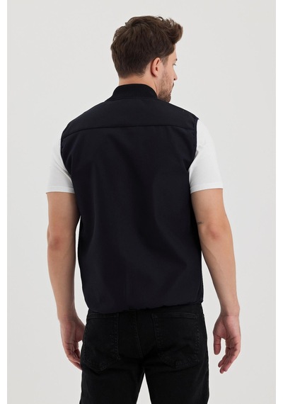 Alexandergardi Alexandergardı Dar Kesim İçi Polar Su İtici Softshell Kumaş Yelek Unı-ylk03 001