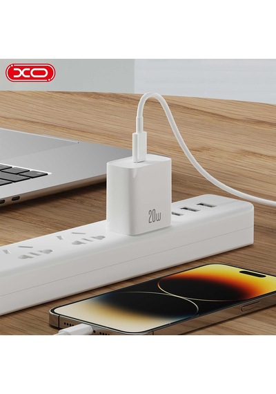 Özel Seri Güç Ünitesi Cihaz Dolumu Ce15 Eu 20w Pd Hızlı Şarj Adaptörü Ve Type-c To Lightning Kablo