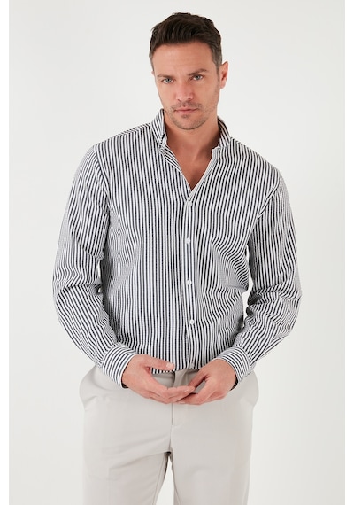Buratti Pamuklu Çizgili Düğmeli Yaka Uzun Kollu Regular Fit Erkek Gömlek Cf23S112237 Siyah Buratti Pamuklu Çizgili Düğmeli Yaka Uzun Kollu Regular Fit Erkek Gömlek Cf23S112237 Siyah