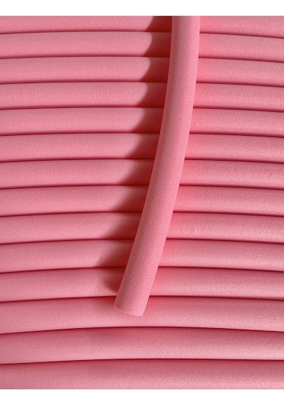 Toz Pembe Havuz Ve Deniz Makarnası Pembe