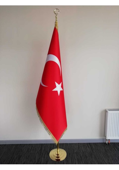 Makam Bayrak ve Direkleri