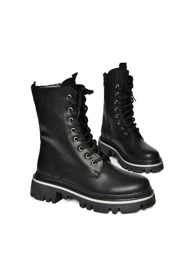 Fox Shoes R524802209 Siyah Bağcıklı Kadın Postal Bot Siyah
