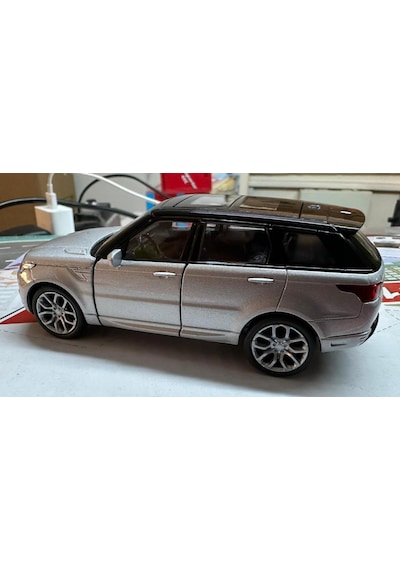 Oyuncak Metal Model Araba 1/36 Çek Bırak Gri Range Rover Sport Oyuncak Metal Model Araba 1/36 Çek Bırak Gri Range Rover Sport