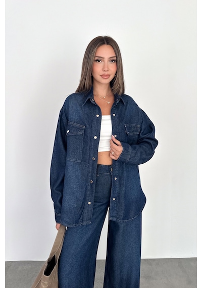 Kadın Koyu Mavi Jean Denim Oversize Kalıp %100 Tencel Dökümlü Cepli Düğmeli Kot Gömlek Sofia-6004