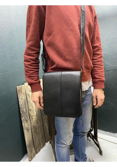 Özdemirler Deri Siyah Erkek Büyük Boy Lüks Kapaklı Postacı Çanta Siyah Büyük Boy Erkek Siyah