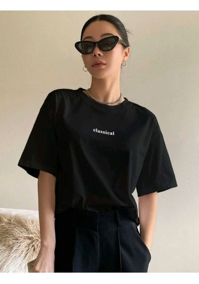 Kadın Siyah Classical Ön Baskılı Oversize T-shirt SIYAH