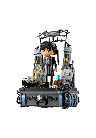LEGO® Wednesday: Wednesday Addams Figürü 76780 – 10 Yaş ve Üzeri Çocuklar için Koleksiyonluk Oyuncak Yapım Seti (702 Parça)